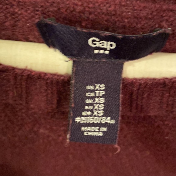 Maroon GAP XS sweater - Picture 2 of 3